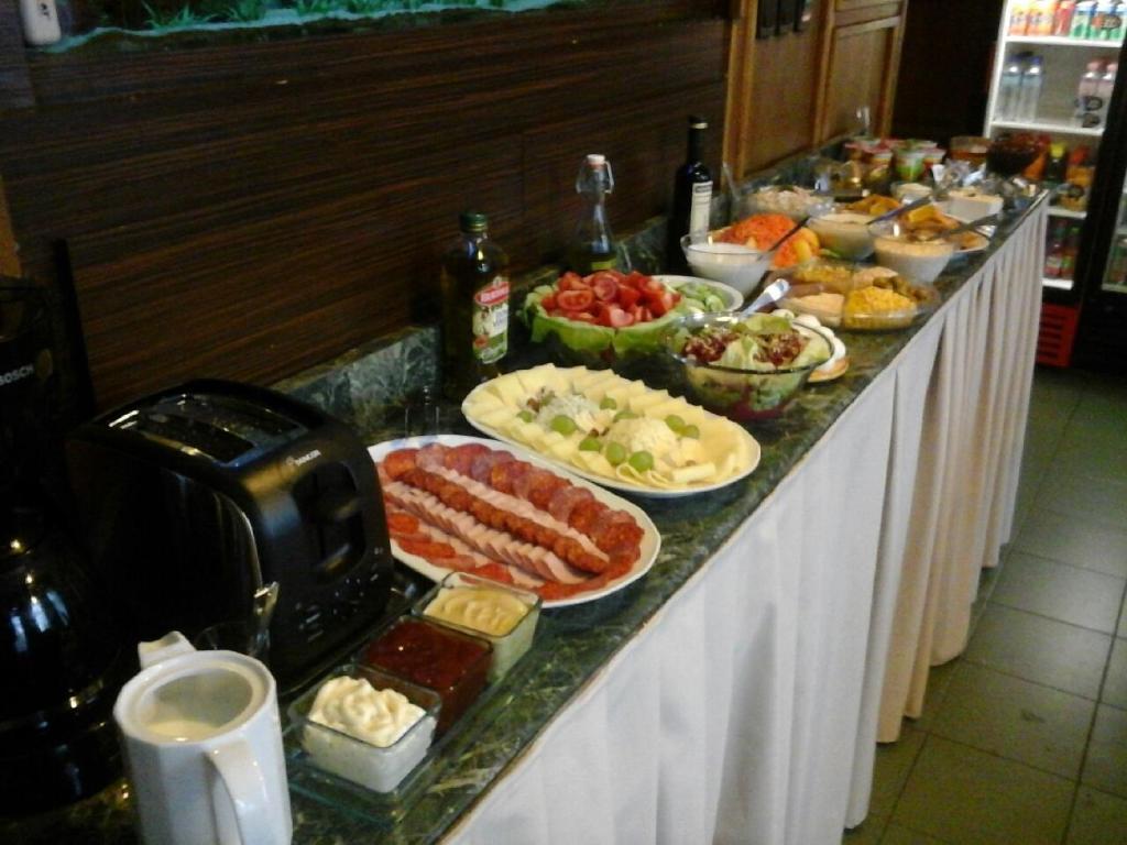 Hotel Omnibusz Budapest Luaran gambar