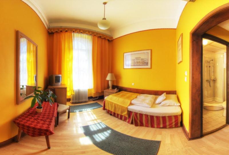 Hotel Omnibusz Budapest Luaran gambar
