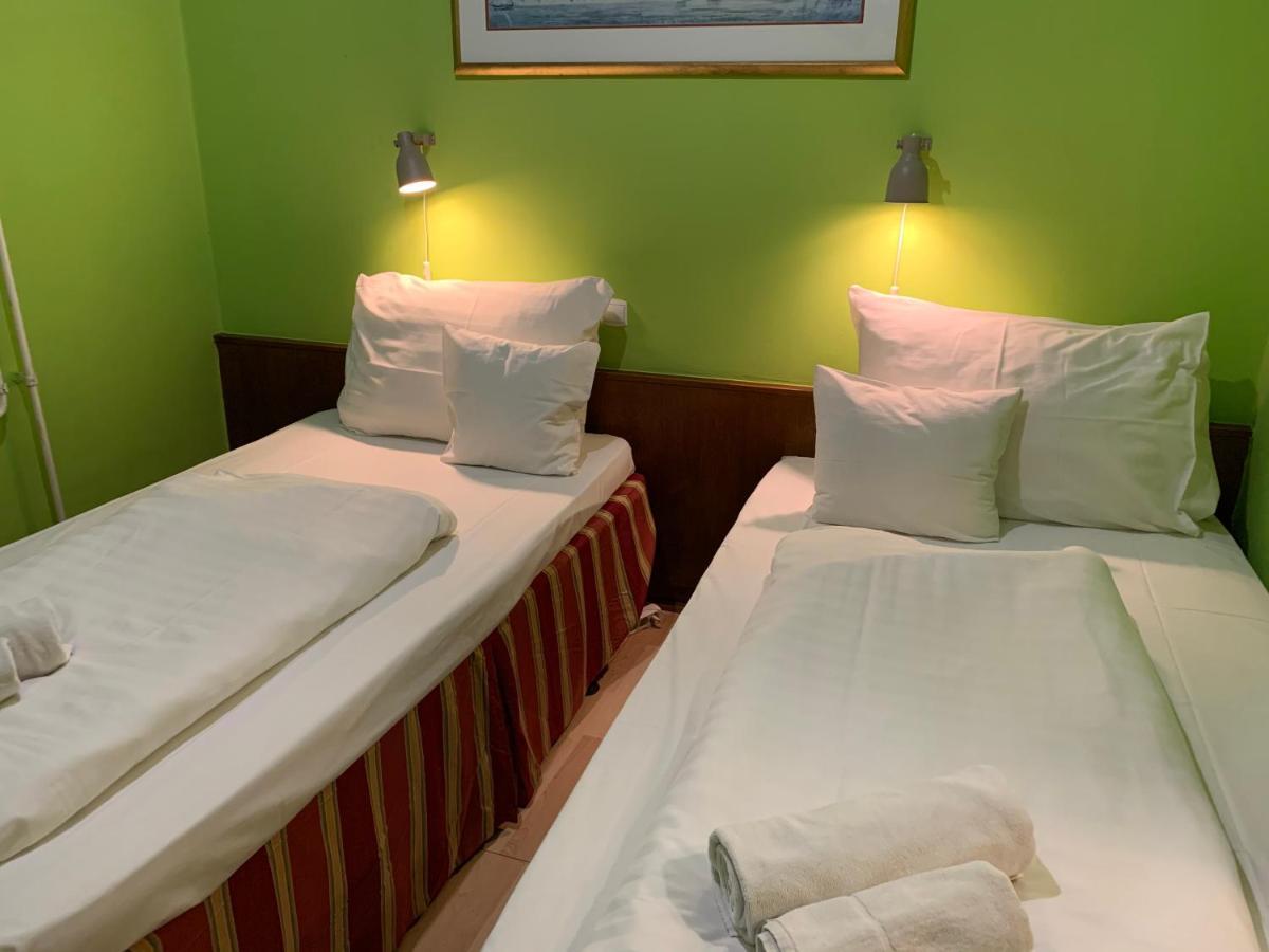 Hotel Omnibusz Budapest Luaran gambar