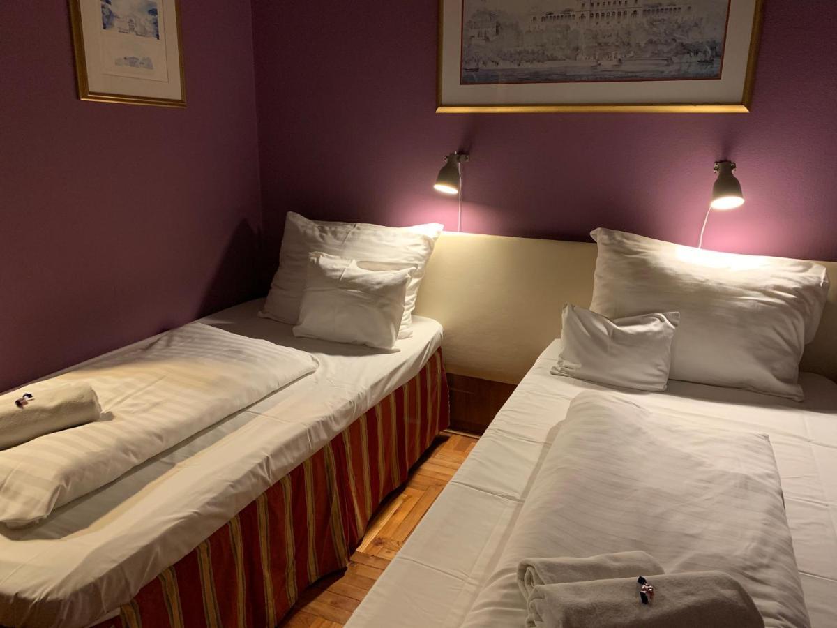Hotel Omnibusz Budapest Luaran gambar